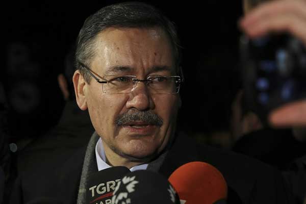 İstifa iddialarının ardından Melih Gökçek sessizliğini bozdu