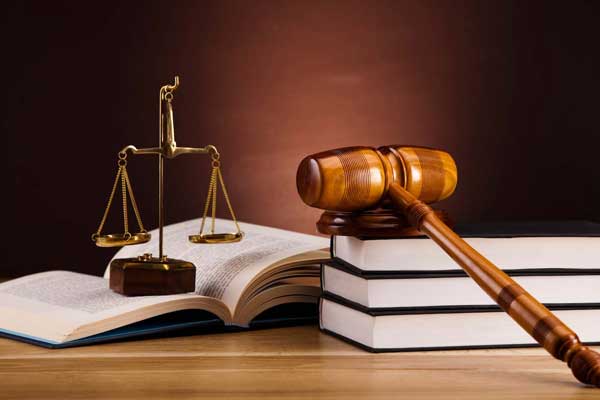 'Memur mesai saatleri içerisinde kapıyı kilitleyemez'