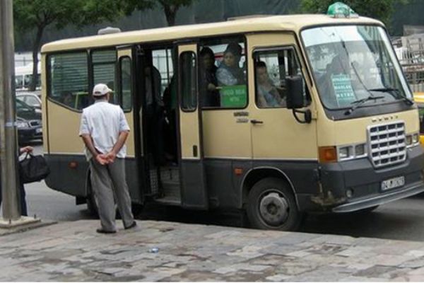 İstanbul'da minibüs ücretlerine zam