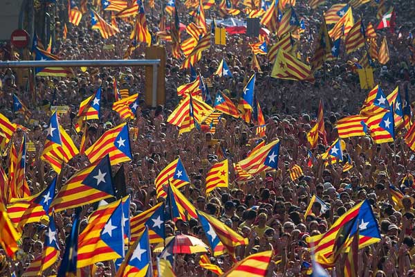 Katalonya bağımsızlık için tarih verdi