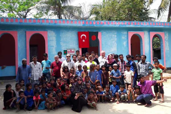 Arakanlı ailelere 'kardeş aileler'