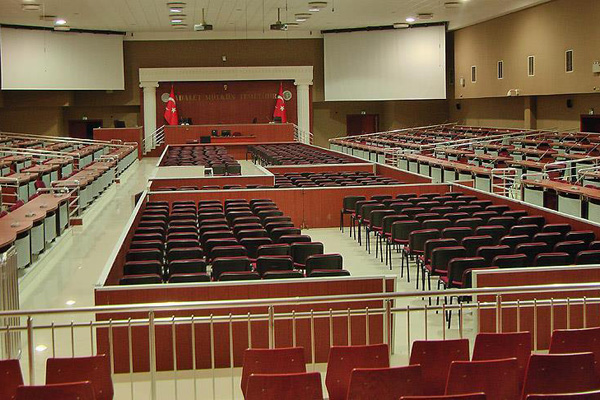 Silivri'deki FETÖ davasında ara karar