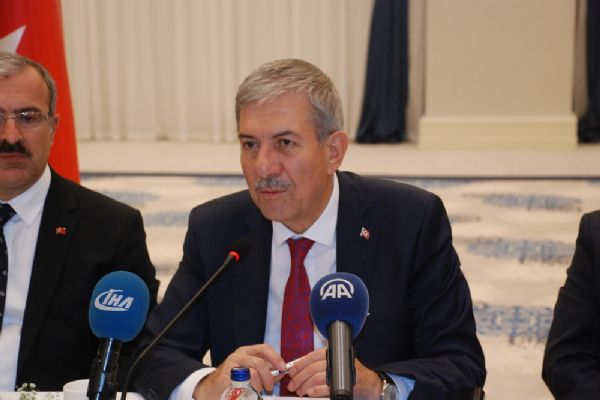 'Türkiye'nin doktor açığı 5 yıl içerisinde azalacak'