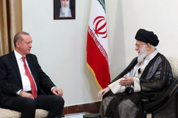 Cumhurbaşkanı Erdoğan Hamaney ile bir araya geldi