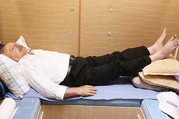 Yürüyüşün kitabı çıktı: Kılıçdaroğlu 4 tırnağını kaybetti!