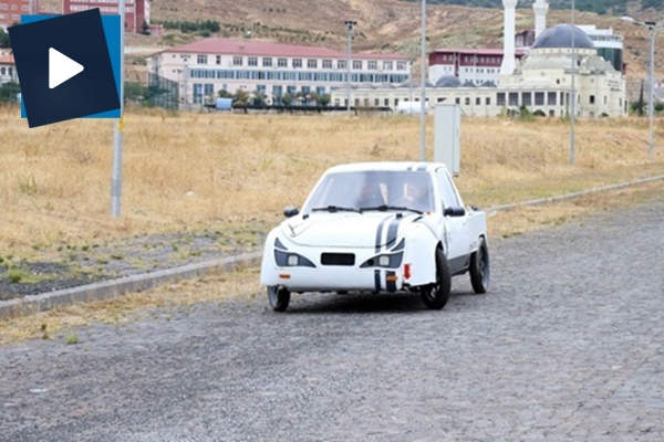 7 liraya 100 kilometre gidiyor, 500 kilo da yük taşıyor