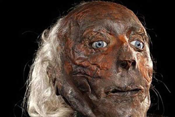 İngiliz filozof Jeremy Bentham’ın mumyası sergilenecek