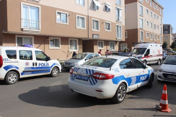 Tekirdağ'da tartıştığı eşini 16 bıçak darbesiyle öldürdü
