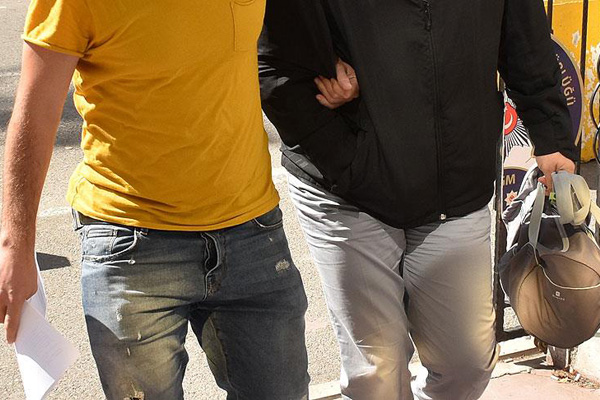 Bitlis'te FETÖ operasyonu