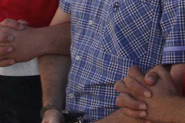 FETÖ'nün 'mahrem imamı' ailesiyle sınırda yakalandı
