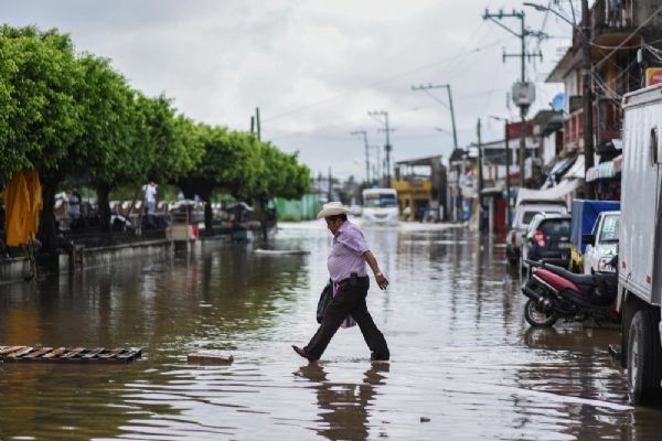 Orta Amerika'da tropik fırtına: 22 kişi öldü