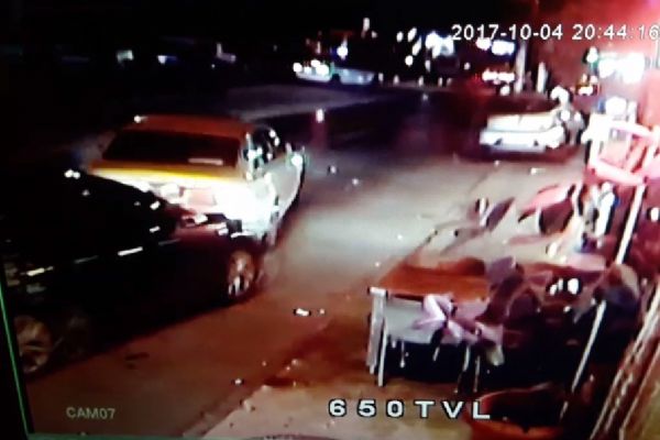 İstanbul'da kalp krizi geçirdi, önce araca ardından yayaya çarptı