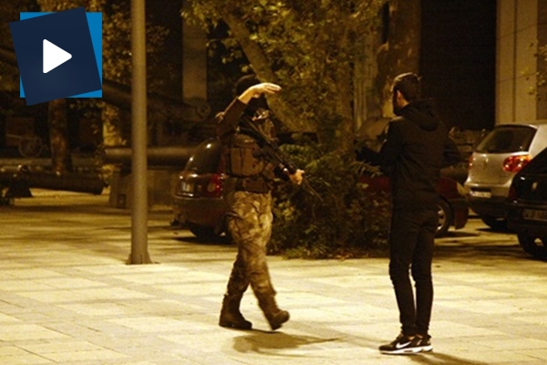 Başbakanlık Ofisi yakınlarında hareketli dakikalar