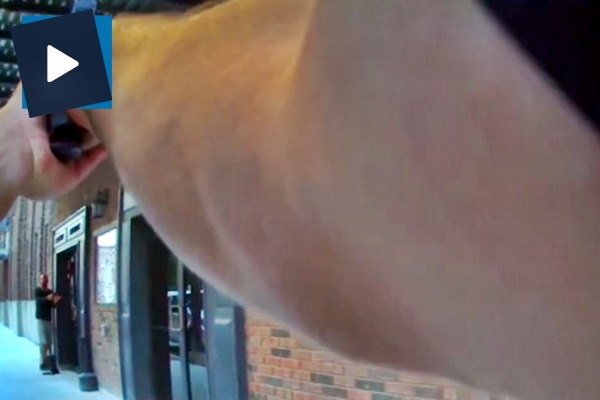 Film çekimini gerçek sanan polis oyuncuya ateş etti!