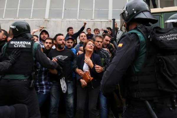 İspanya şiddet olaylarından dolayı özür diledi