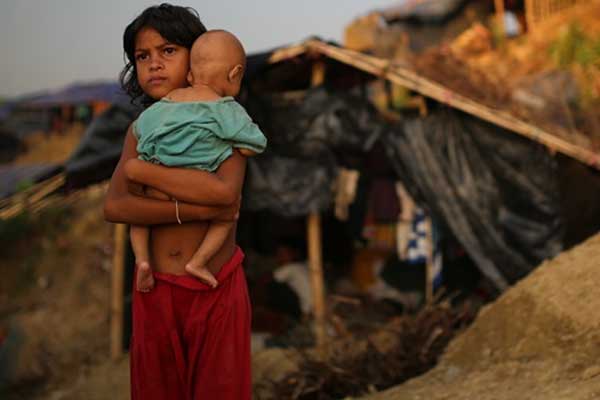 IOM: 100 bin Arakanlı Bangladeş'e geçmeyi bekliyor