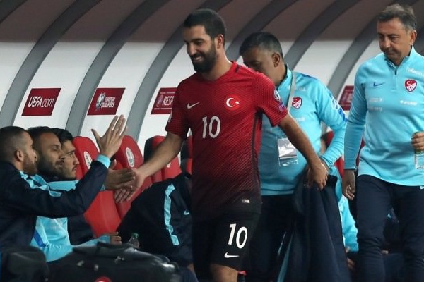 Arda Turan'dan tepki çeken tavır