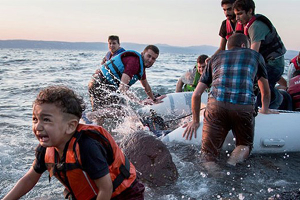 Yunanistan bin 360 sığınmacıyı iade etti