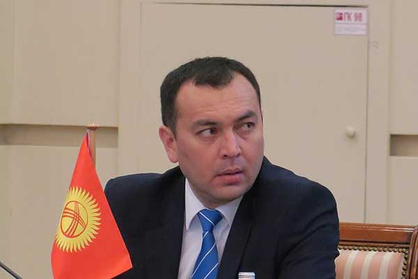 Kırgızistan Başbakan Yardımcısı Cumakadırov hayatını kaybetti