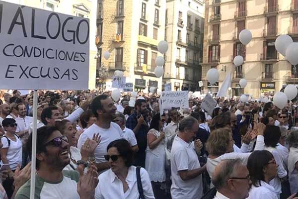 Katalonya ‘da barış çağrıları: konuşalım