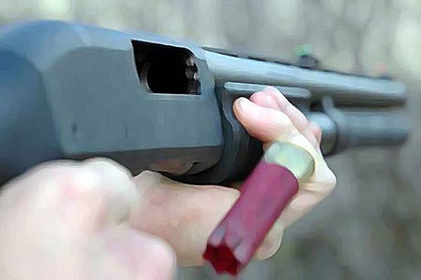 Yozgat'ta katliam: Eşini, annesini ve babasını öldürdü