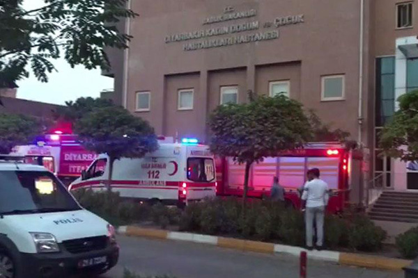 Diyarbakır'da hastanede yangın