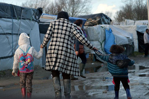 'Fransa sığınmacı çocukların İngiltere'ye gitmesini zorlaştırıyor'