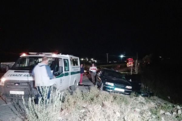 Aydın'da tren otomobile çarptı: 3 ölü, 3 yaralı