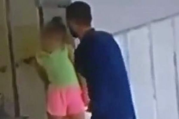 İzmir'de kendini öğretmen olarak tanıtıp çocukları taciz etti