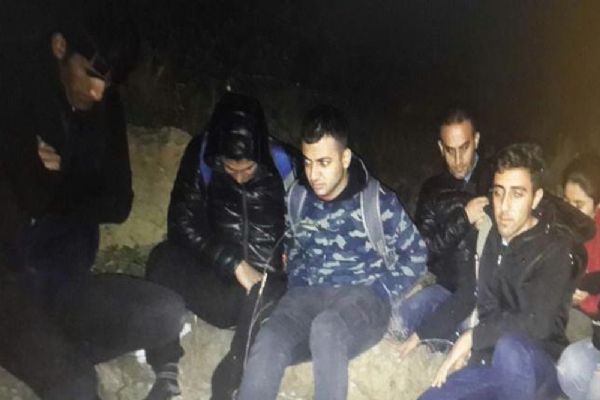 Muğla'da çöp kamyonundan Suriyeli kaçak göçmenler çıktı