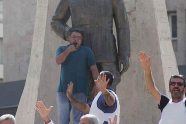 Adana'da intihar girişimini görüntüleme çılgınlığı