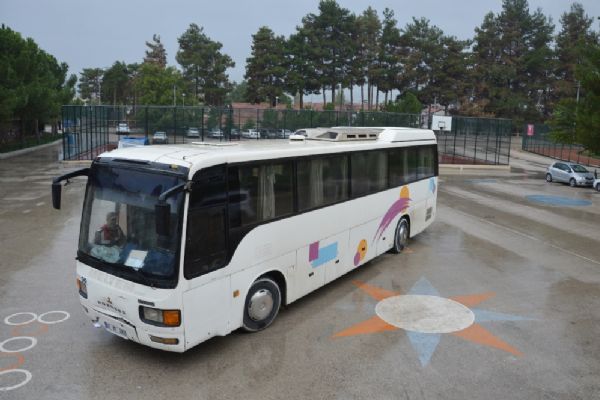 Tokat'da 44 kişilik otobüsten 144 kaçak göçmen çıktı