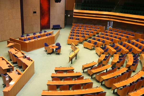 Hollanda'da 4 partili koalisyon hükümeti kuruluyor