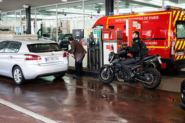 Fransa'daki petrol ve doğalgaz üretimi duracak