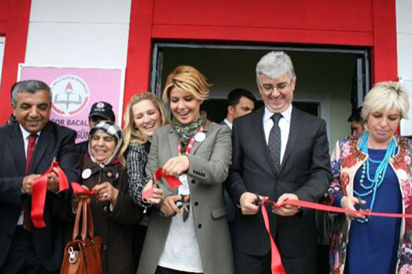 MEB Gülben Ergen ile olan protokolü iptal etti