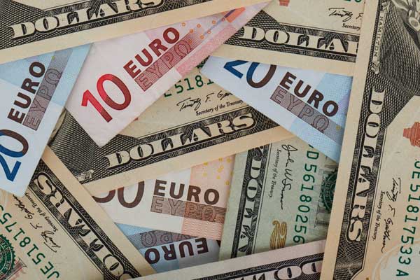 Dolar ve Euro'da son durum?