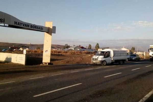 Ağrı'da düğün dönüşü kaza: 21 yaralı