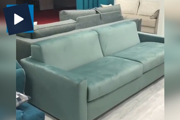 Bu kanepe sosyal medyada izlenme rekoru kırdı