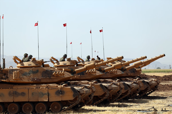 Türk askeri İdlib'e girdi!