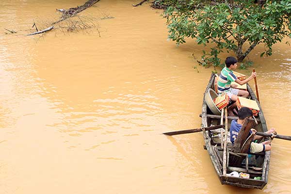 Vietnam' da sel ve toprak kayması: 54 ölü