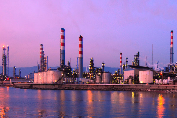 TÜPRAŞ patlamasıyla ilgili 7 kişi adliyede