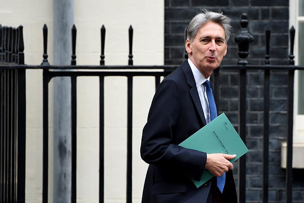 Birleşik Krallık AB'yi 'düşman' olarak tanımladı