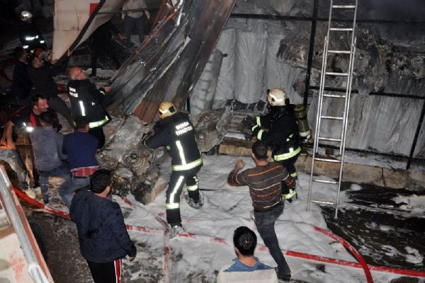 İnegöl'de korkutan iş yeri yangını