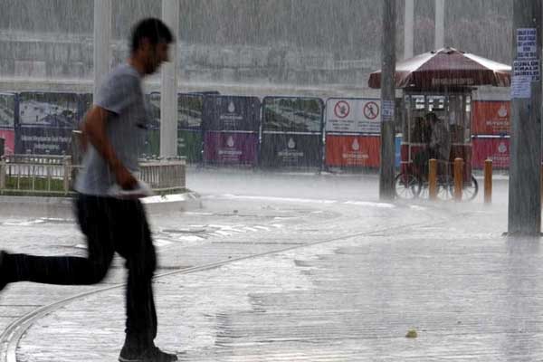 İstanbul için sağanak yağış uyarısı