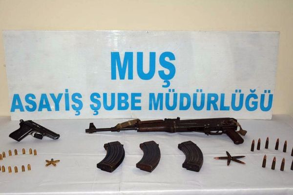 Önce ablayı sonra kız kardeşini kaçırdı