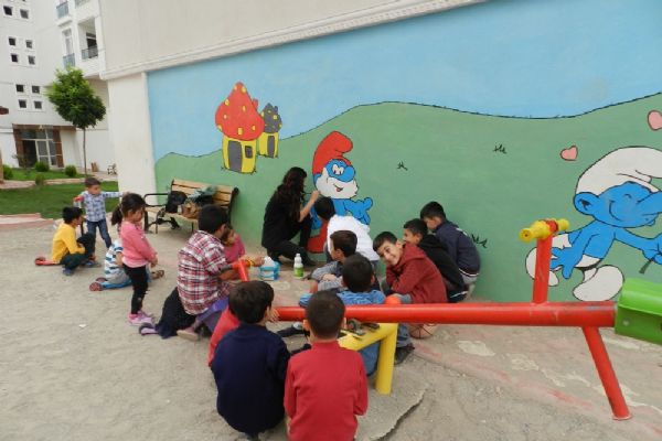 Şehri renklendirdi, amacı 81 ili boyamak