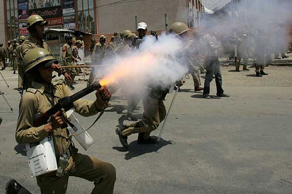 Hindistan'da çatışmalar bitmiyor