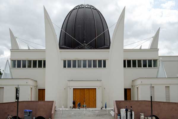 Avrupa'nın en büyük camisi yenileniyor