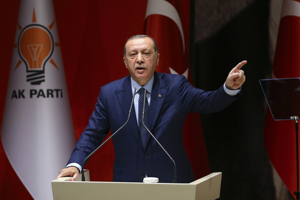 Erdoğan: İstifa etmeyen belediye başkanını görevden alırız