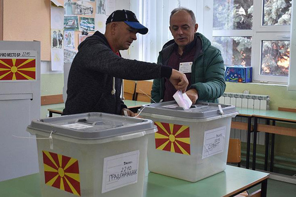 Makedonya halkı sandık başında